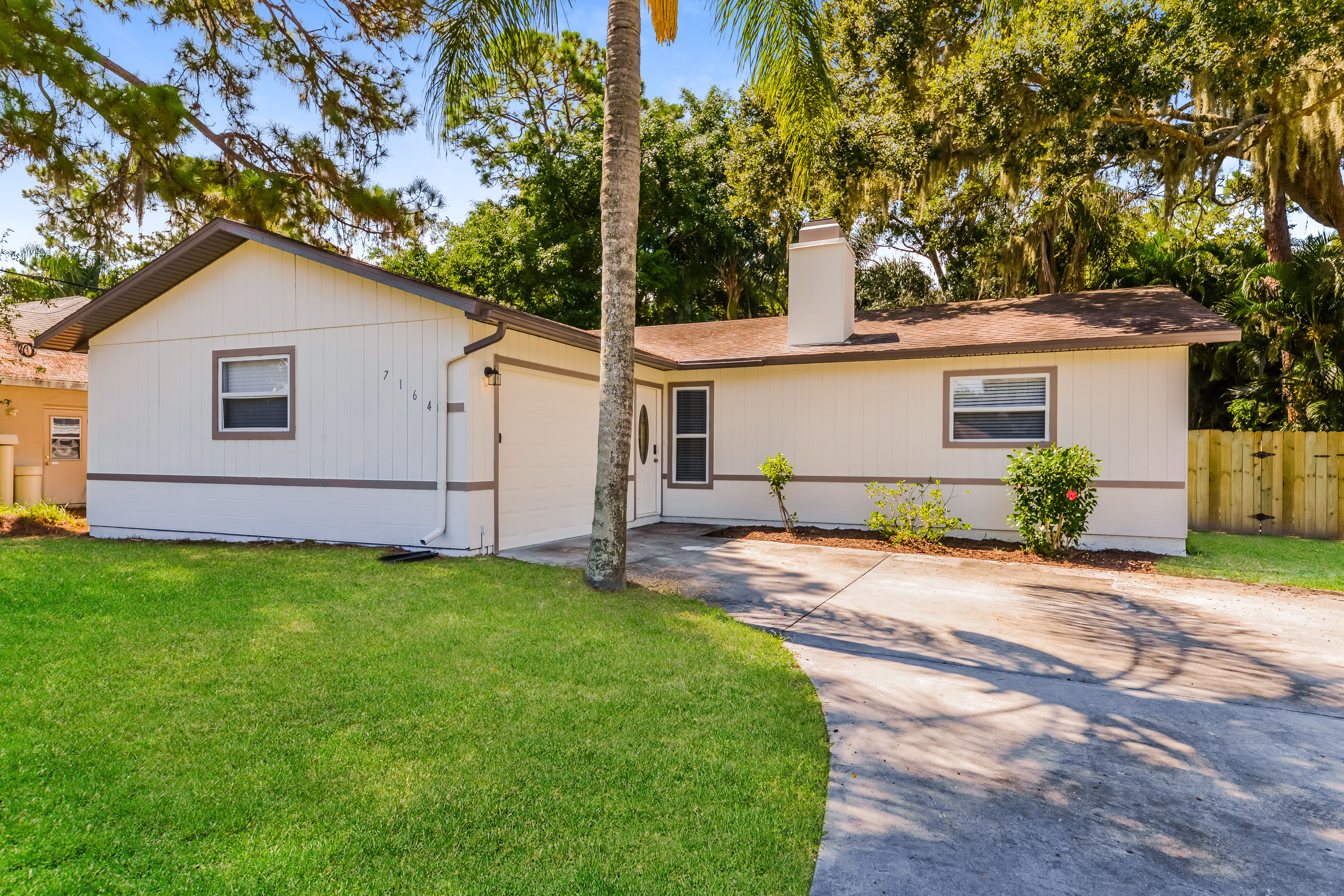 7164 MAUNA LOA SARASOTA, FL 34241